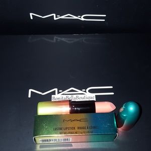 MAC COSMETICS TUMBLE DRY LIPSTICK NIB